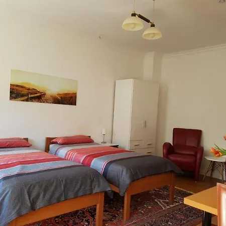 Ferienwohnung Im Zentrum Hannover City, Ruhig, Hbf- Naehe, Freie Oeffentliche Parkplaetze Zewnętrze zdjęcie