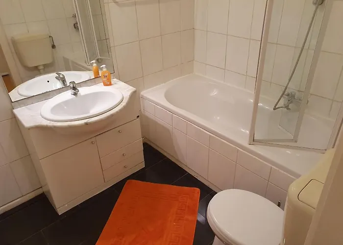 Ferienwohnung Im Zentrum Hannover City, Ruhig, Hbf- Naehe, Freie Oeffentliche Parkplaetze